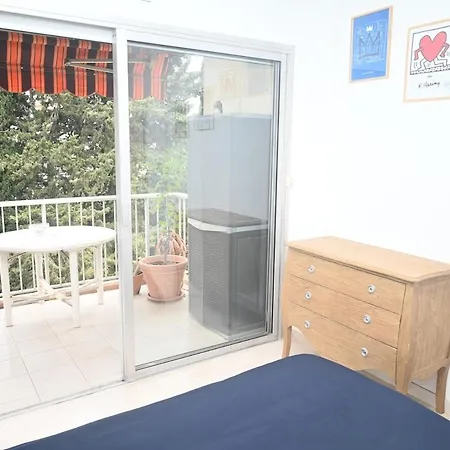 Beautiful 3-room With Terrace Daire Nice