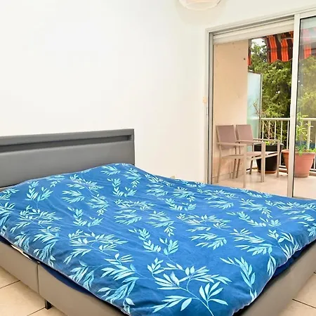 Beautiful 3-room With Terrace * Nice