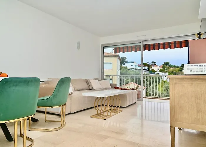 Beautiful 3-room With Terrace Lejlighed Nice